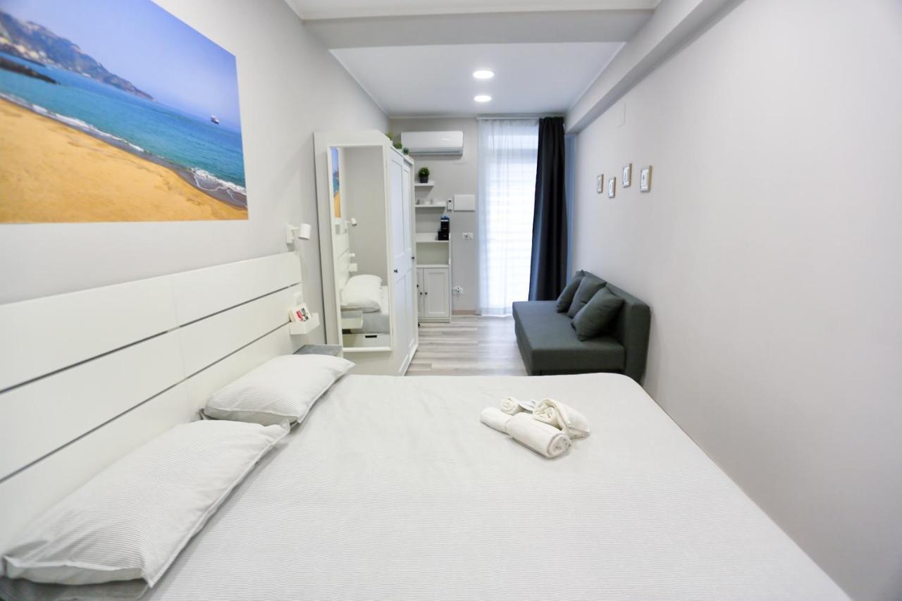 Ag Luxury Rooms Giardini Naxos Exteriör bild
