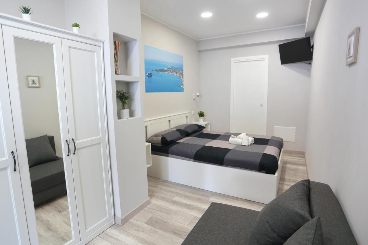 Ag Luxury Rooms Giardini Naxos Exteriör bild