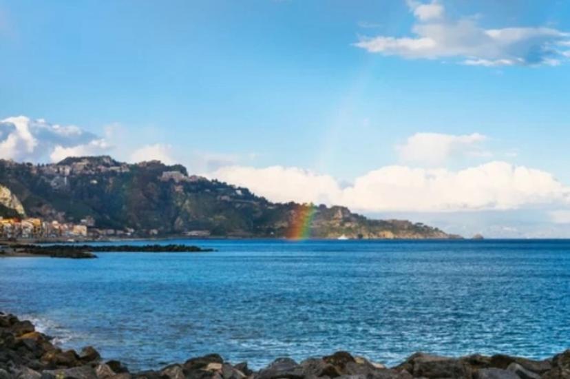 Ag Luxury Rooms Giardini Naxos Exteriör bild